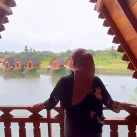 Resort & Resto Talaga Sundayana Subang Kültér fotó
